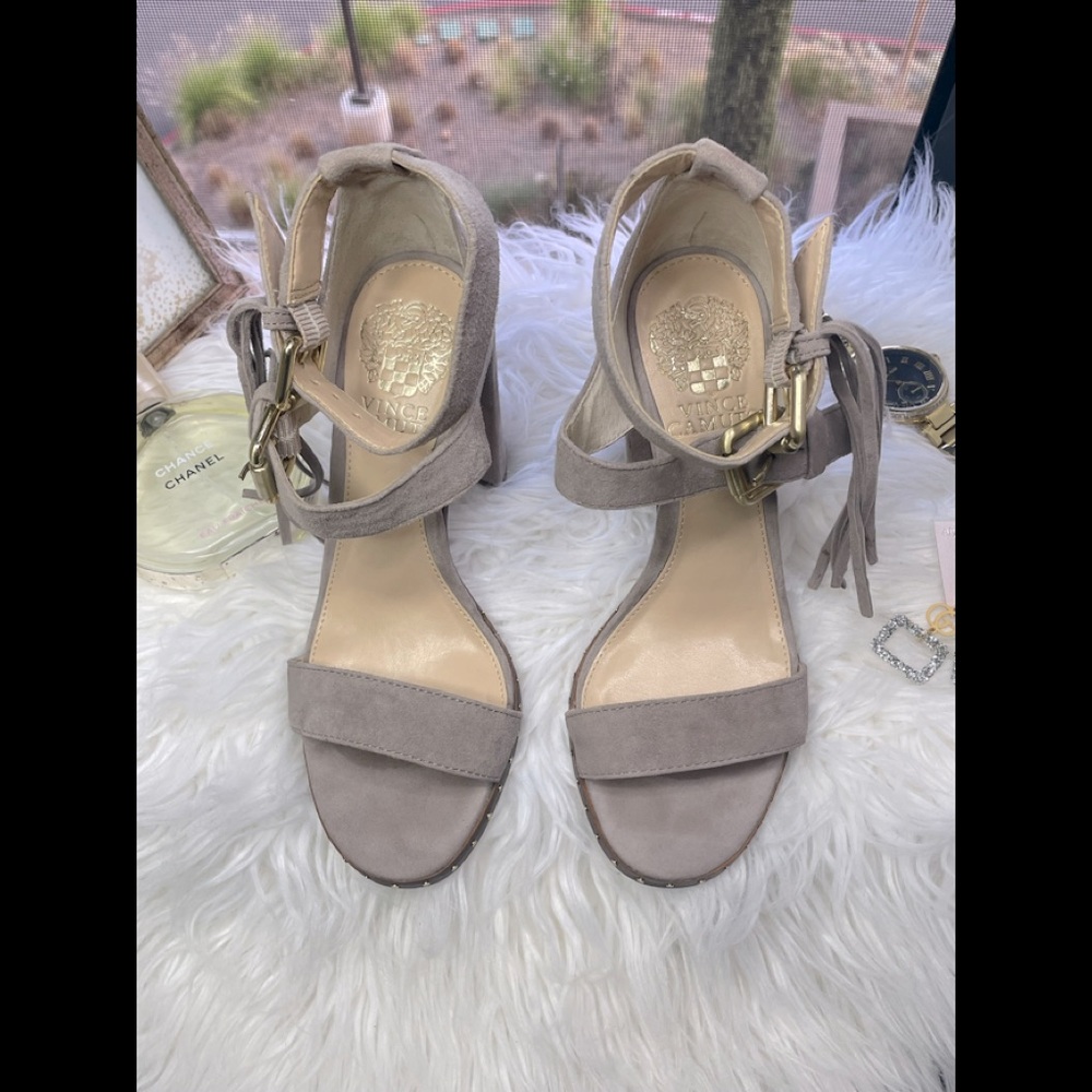 Vince camuto
